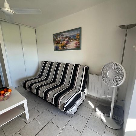 Joli Studio Tres Clair A Proximite Mer Pour 3 Personnes La Londe-les-Maures Zewnętrze zdjęcie