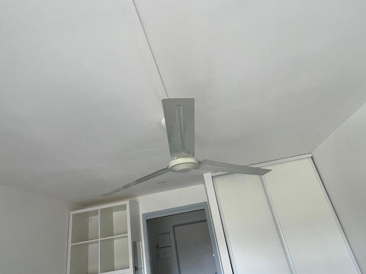 Joli Studio Tres Clair A Proximite Mer Pour 3 Personnes La Londe-les-Maures Zewnętrze zdjęcie